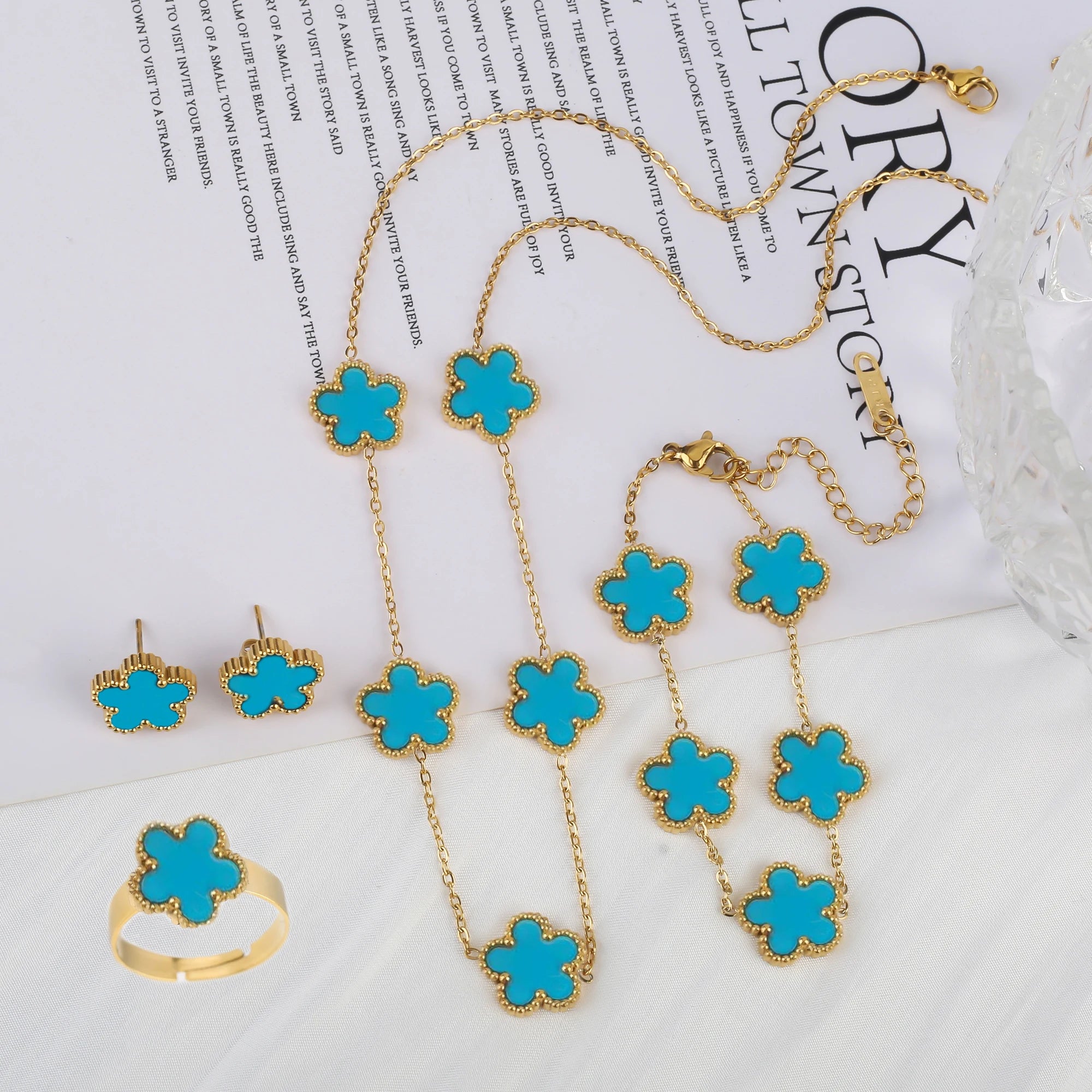 4Pcs 18k Gold-Plated Five-Leaf Flower Necklace Earrings Ring Bracelet Jewelry Set For Woman Party Jewelry Daily Wear Clover Gift Qme Jewelry Set 5