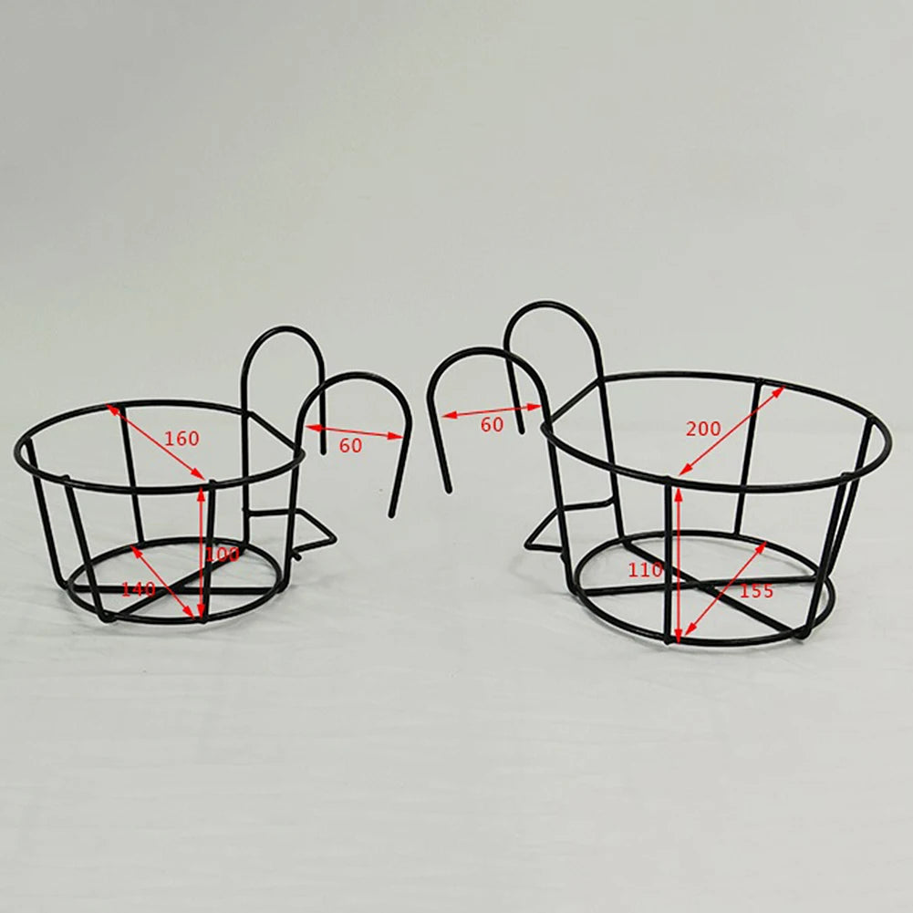Round Metal Hanging Flower Pot Holder European Style Balcony Railing Planter Rack Indoor Outdoor Iron Plant Stand Qme WHITE