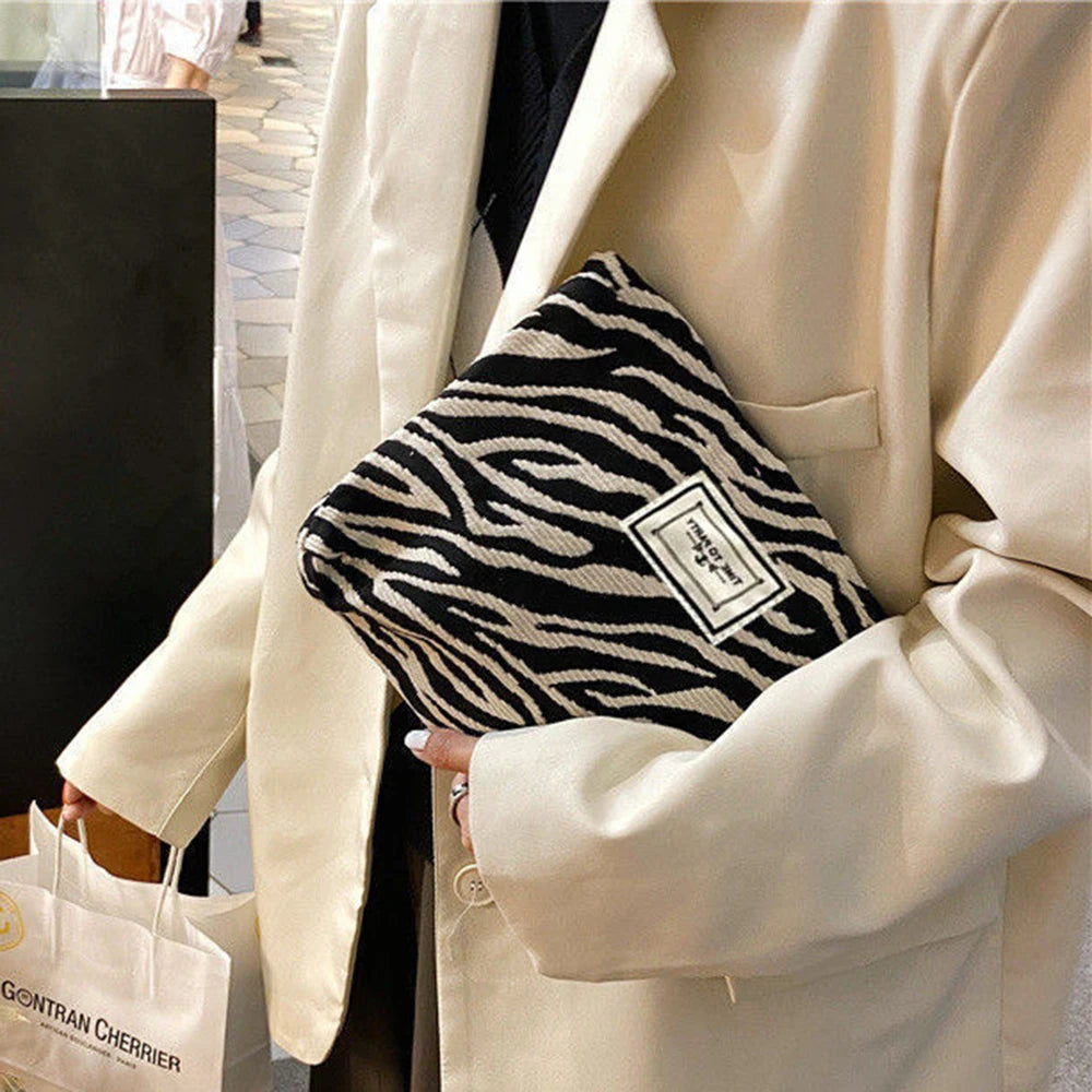 Random Zebra-Print Makeup Bag Toiletry Bag Women'S Handbag Clutch Bag Convenient Large Capacity Storage Bag Qme