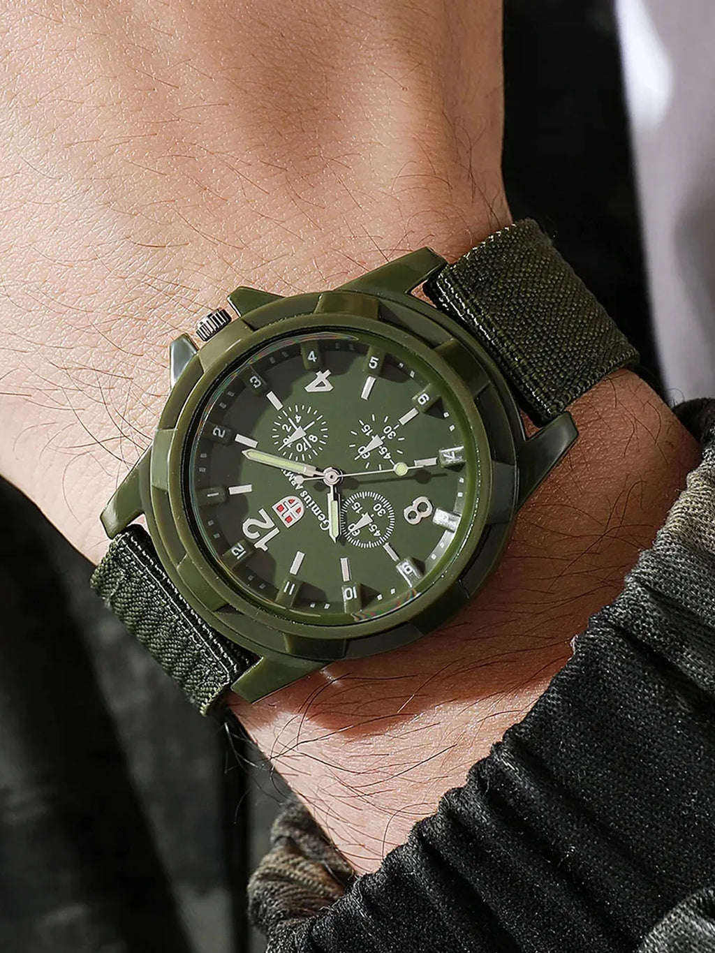 three-piece set Fashion, leisure, business, multifunctional outdoor night light men's watch, student watch, quartz watch Qme