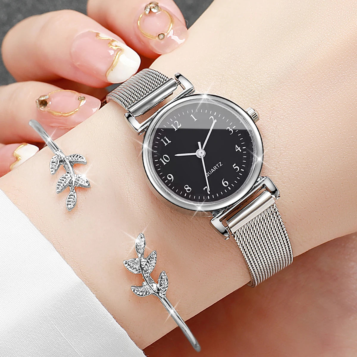 4 Pçs/set Relógios Femininos Moda Pequeno Relógio de Quartzo Casual Prata Banda Relógios de Pulso Pulseiras (Sem Caixa) Qme 2