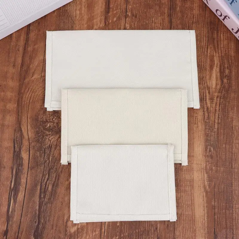 Sleek Traveler Pocket Card Bag Cowhide Refill Provides Ample Storage Qme