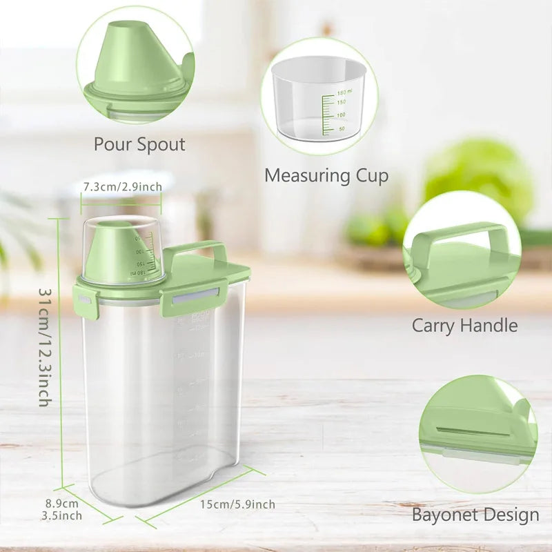 Pet food storage container with measuring cup, 2-liter cat and dog food storage container, suitable for small dogs and cats Qme