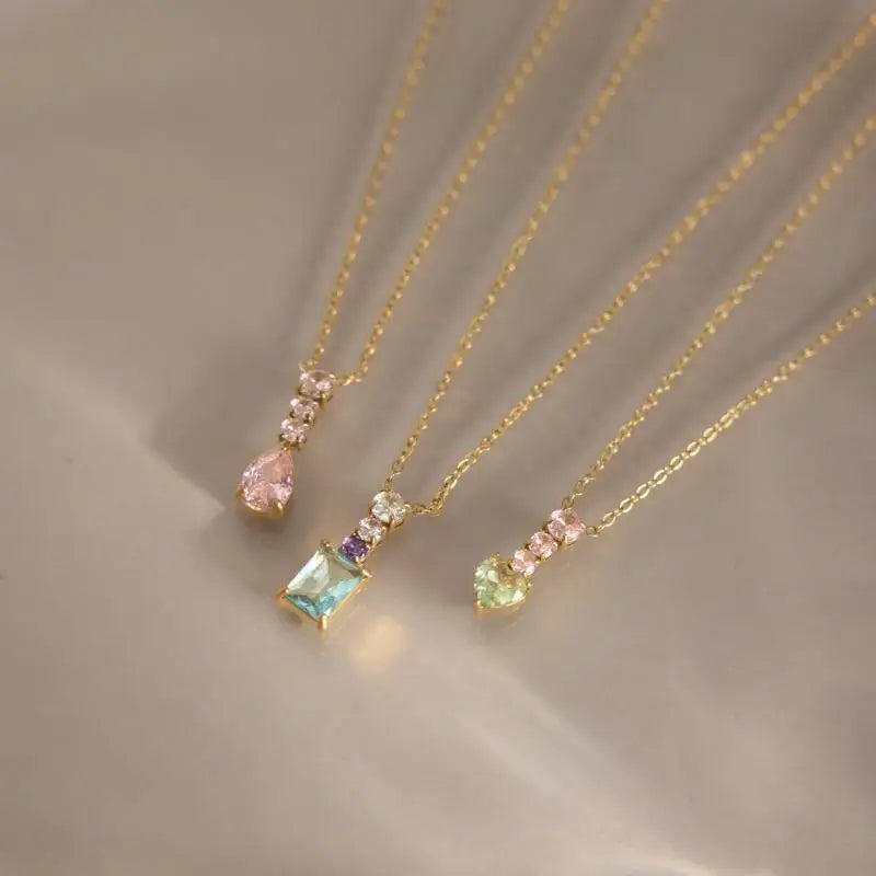 Sweet Color Gold PVD Plated Necklace Women Geometric Zircon Heart Pendant Elegant Jewelry for Office Daily Wear Qme