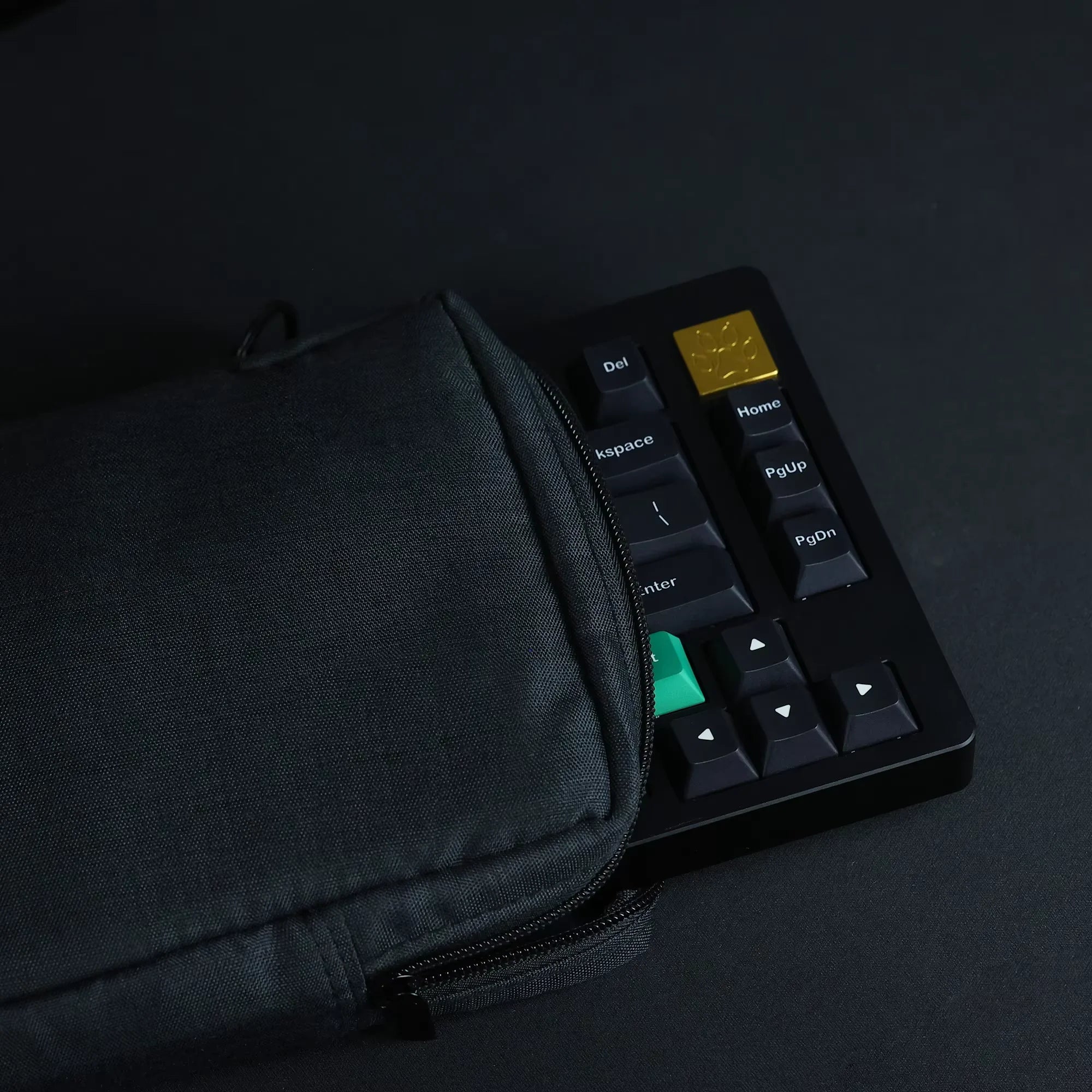 Chosfox Protable Keyboard Storage Bag Large Capacity Mechanical Keyboard Bag 67/75/87/98 Thickened Fabric Waterproof Protect Bag Qme