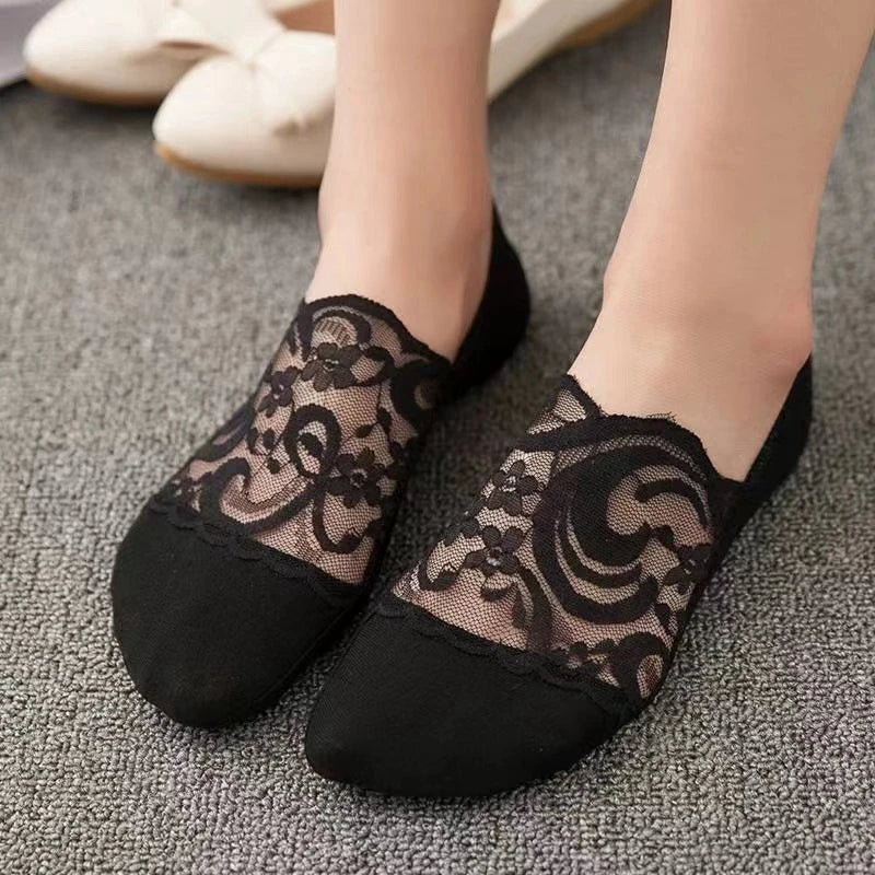 New Women Socks Slippers Non-slip Breathable Cute Lace Invisible Socks Sexy Non-slip Cool Thin Socks Fashion Black Boat Socks Qme black size eur 34-42