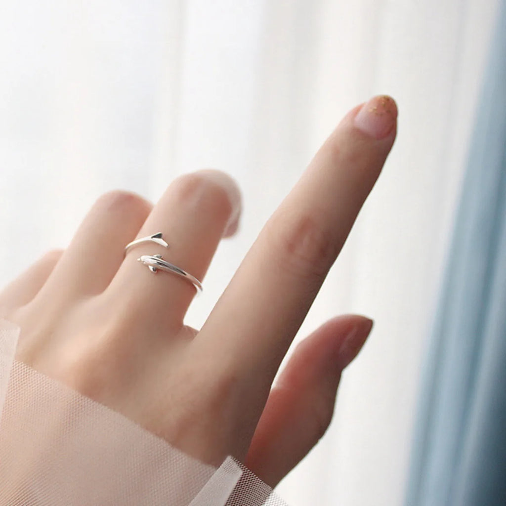 New Little Charm Dolphin Solid Color Ring Simple Women's 2025 New Trendy Niche Design Opening Adjustable Index Finger Ring Gift Qme