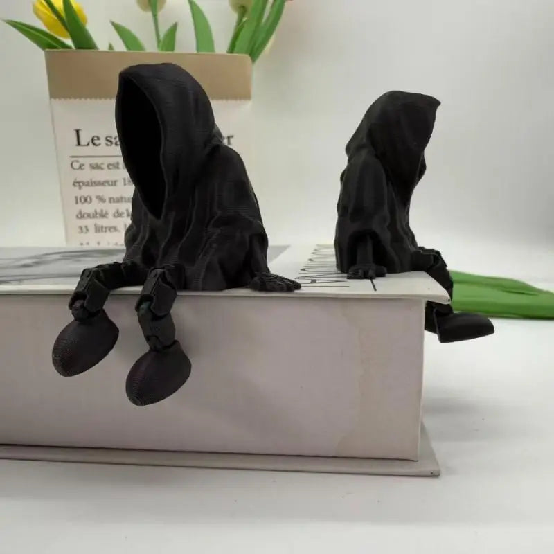Ghost Statue Ornament Faceless 3D Printed Gothic Death Home Decoration Qme