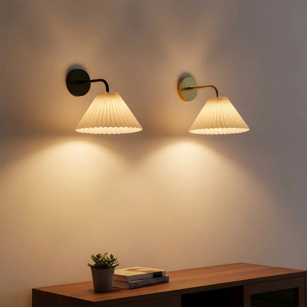 Modern Simple Wall Lamps LED Metal Curved Pleated Lampshade Wall Lamp Nordic Room Decor Living Room Aisle Background Wall Lights Qme