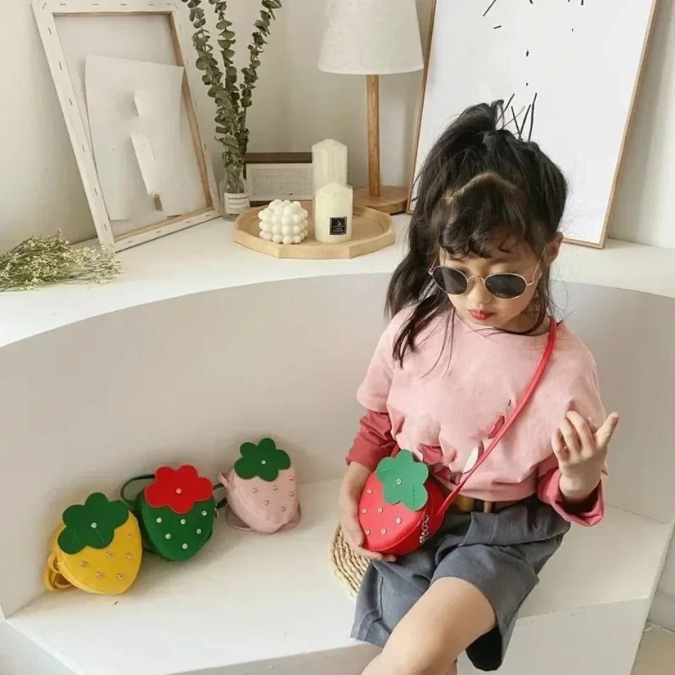 Kids Girls Cute Cartoon Strawberry Mini Coin Purse Princess Messenger Qme