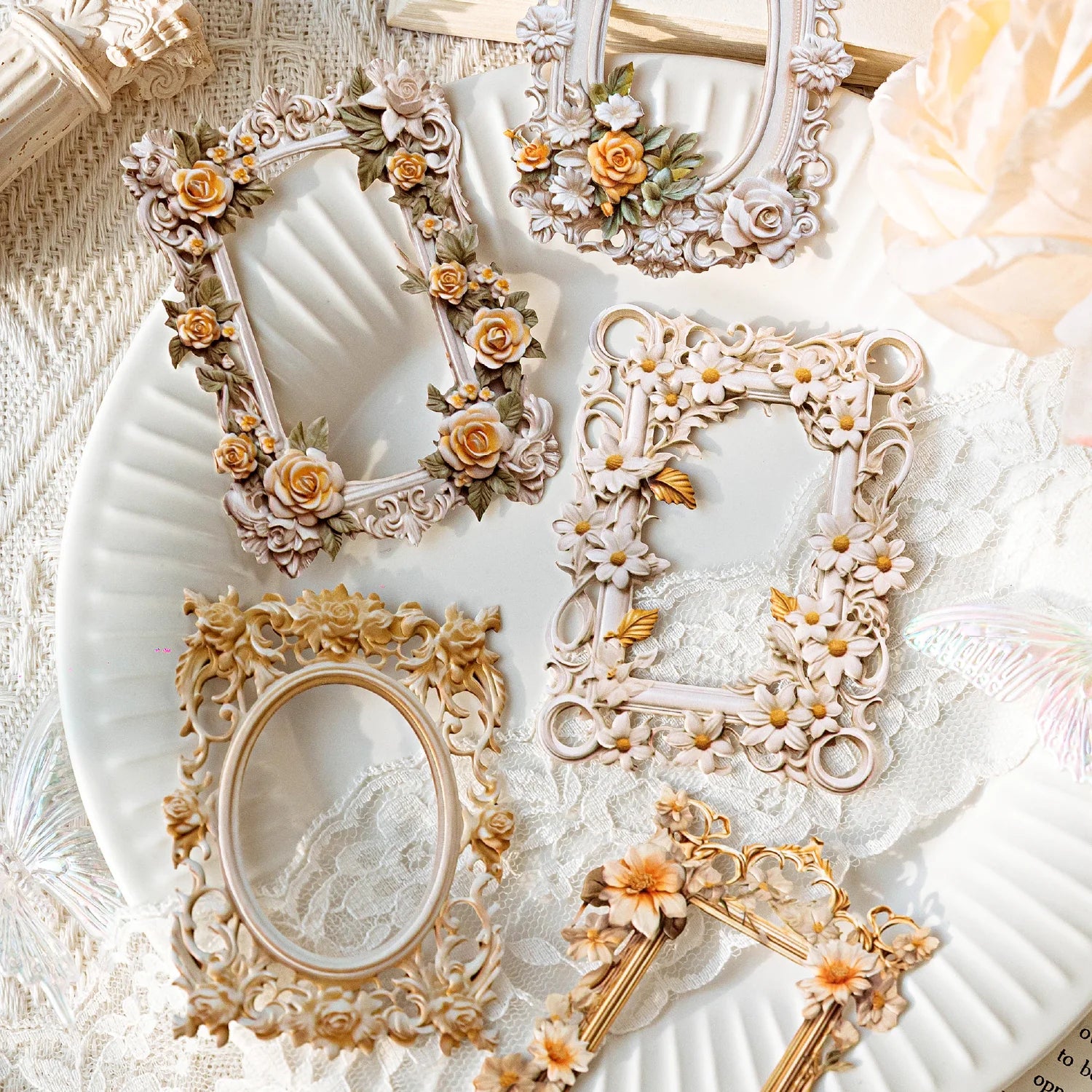 TIANZI 10 pcs Relief Retro Frame hollow-out Flowers Picture Frame Gorgeous Relief Hand Tent DIY Decorative Collage Material Qme