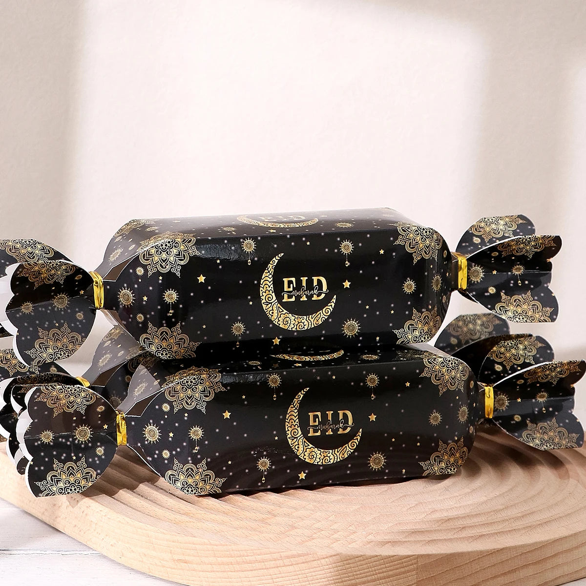 5 Elegant Eid Gift Bags with Gold Hanging Lantern Designs and Ribbon Ties, Luxurious Ramadan and Eid Gift Bags, Suitable for Dates, Candies, Chocolates, Mini Gifts, Party Favors, Eid Sweets, Family Gatherings, Holiday Gift Pa Qme