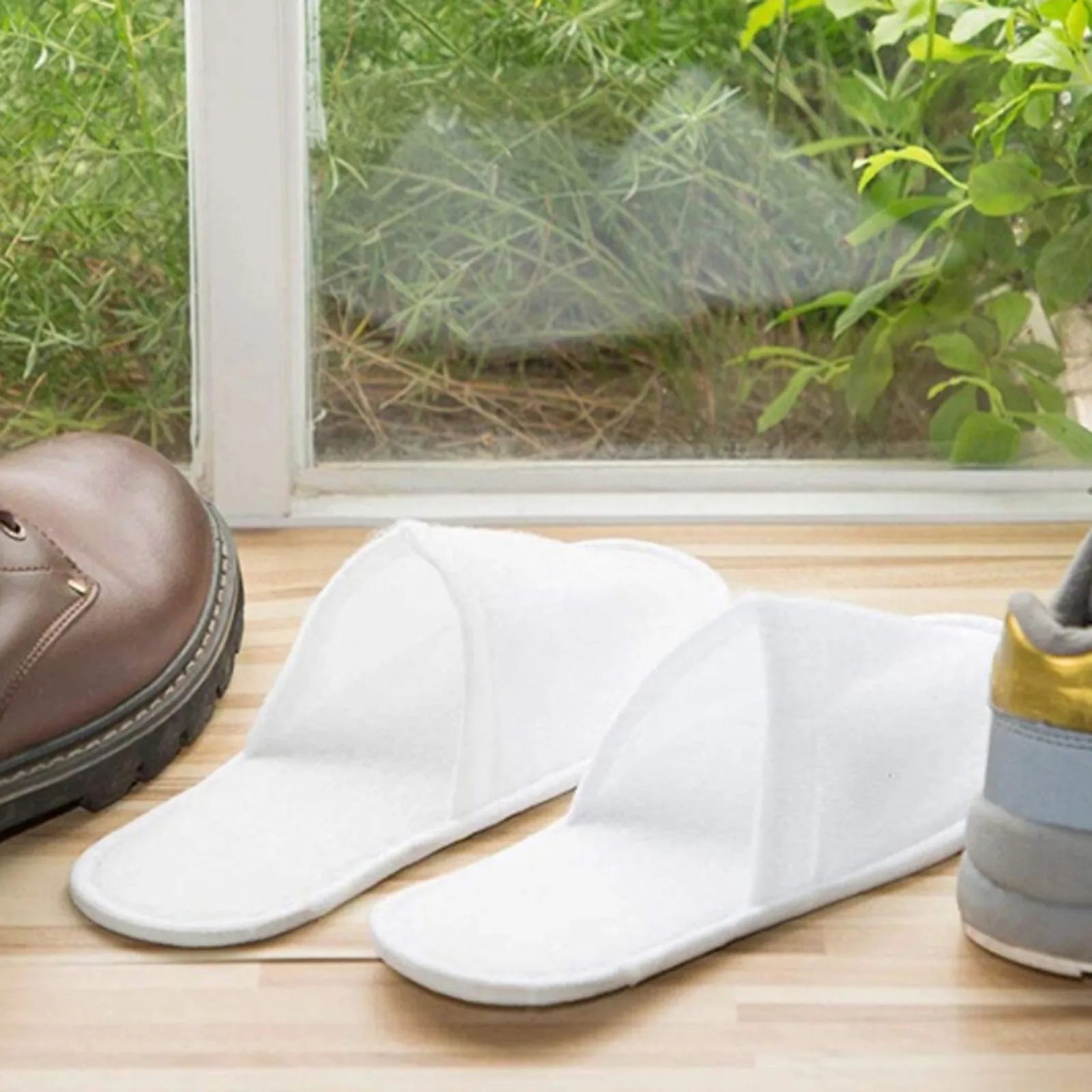 Disposable Closed Slippers For Men And Women Hotel Shoes Guest Shoes White Pure White Disposable Home Slippers Qme