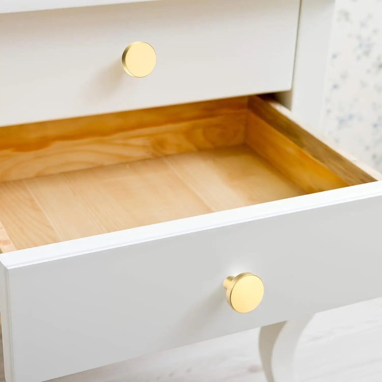 Brushed Brass Cabinet Knobs,Gold Round Drawer Pulls,Single Hole Furniture Handles For Kitchen Cabinets,Dresser,Wardrobe,Bathroom Qme