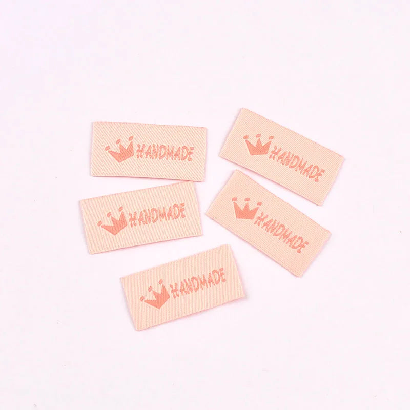 50pcs 1.7x3.4cm Mix Colorfull Crown Pattern Rectangle Label For DIY Clothing Personality Decorative Sewing Accessories c3834 Qme 3