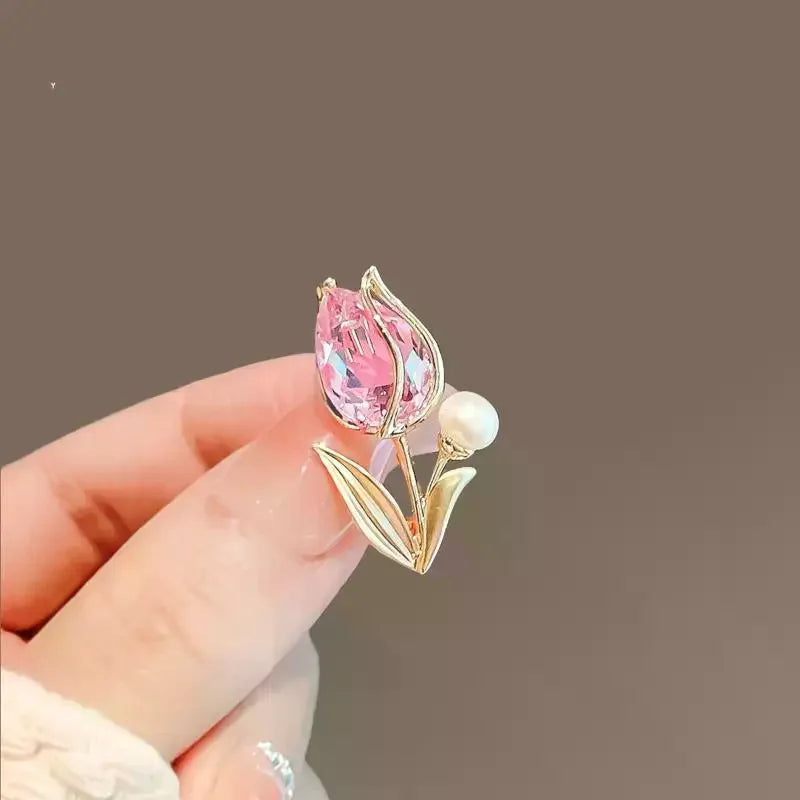 Elegant Crystal Tulip Brooch - Sparkling Pearl & Rhinestone Flower Corsage for Women, Perfect Party Jewelry Gift Qme