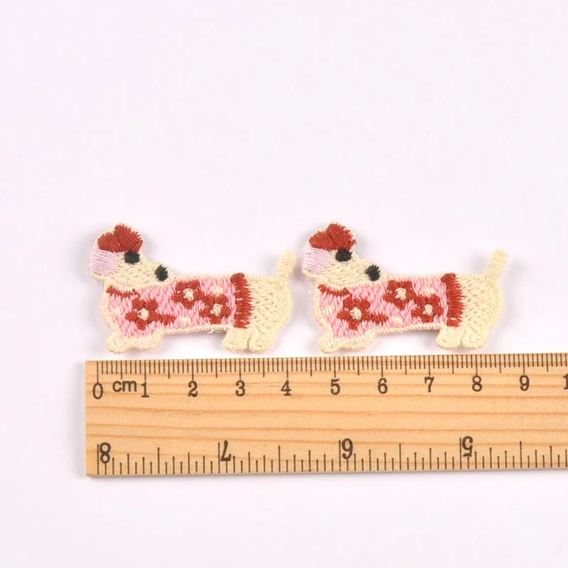 10pcs mix colors Multiple designs sausage dogs cloth patch For Clothing Headwear Bags Decoration Sewing Accessories Qme 7