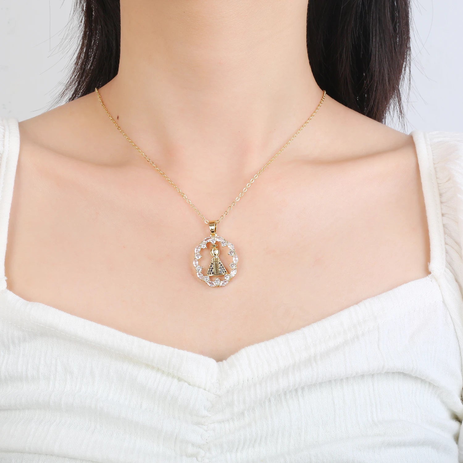 Original Design Round Our Lady Of Aparecida Pendant Necklace Virgin Mary Chain Catholic Brazilian Party Jewelry Gifts Wholesale Qme