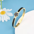 Hot Sale Gold-Plated Stainless Steel Five-Leaf Flower Open Bngale Temperament For Woman Party Wedding Lucky Jewelry Gift Clover Qme Bangle 1