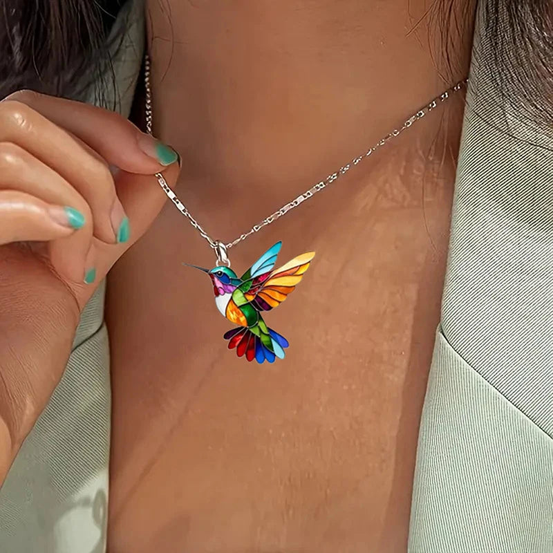 Elegant Hummingbird Necklace Women Exquisite Alloy Pendant Jewelry Qme