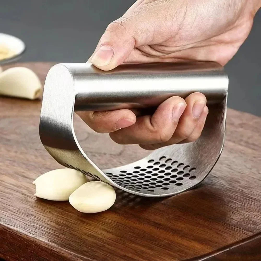 Manual Stainless Steel Garlic Mincer Crusher Press Fruit Vegetable Qme