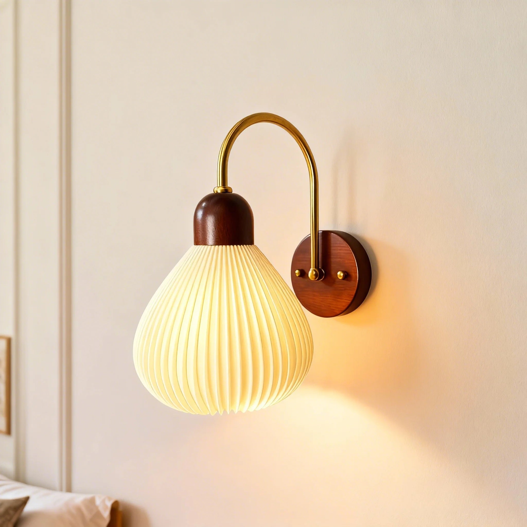 Indoor Retro E27 Ceiling Lamps for Foyer Corridor Gold Vintage Surface Mounted Ceiling Lights for Kitchen Dinning Room 110-220V Qme