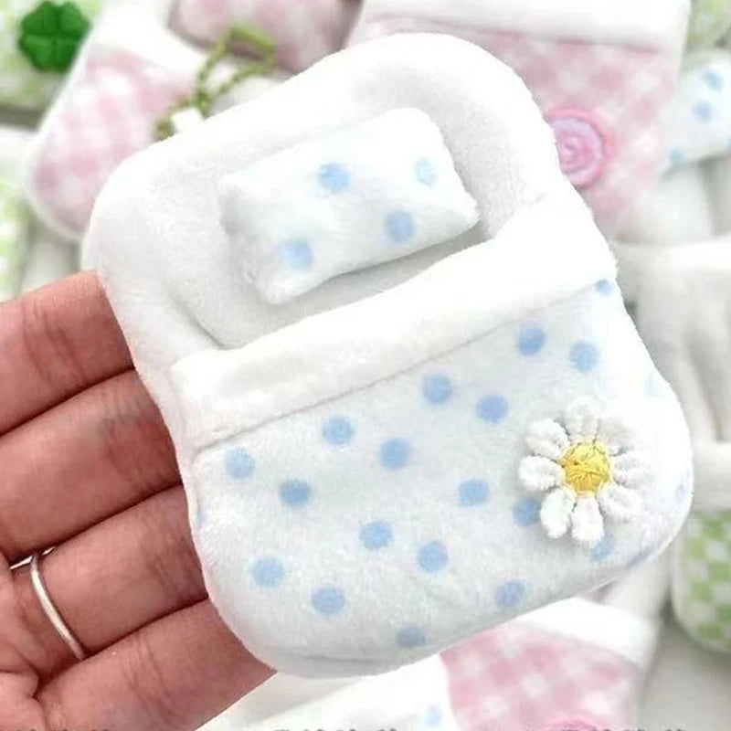 Cute Plush Anime Animal Doll Four-leaf Clover Quilt Mini Sleeping Bag Qme blue