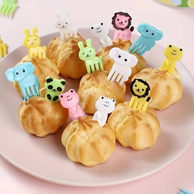 Animal Farm Fruit Fork Mini Cartoon Children Snack Cake Dessert Food Pick Toothpick Bento Lunches Party Decor Random Color Qme