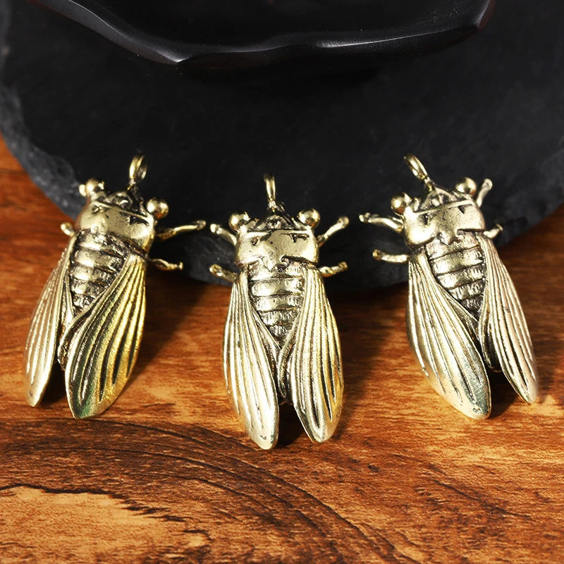 Imitation Brass Cicada Casting Statue Mini Animal Metal Figurine Key Qme