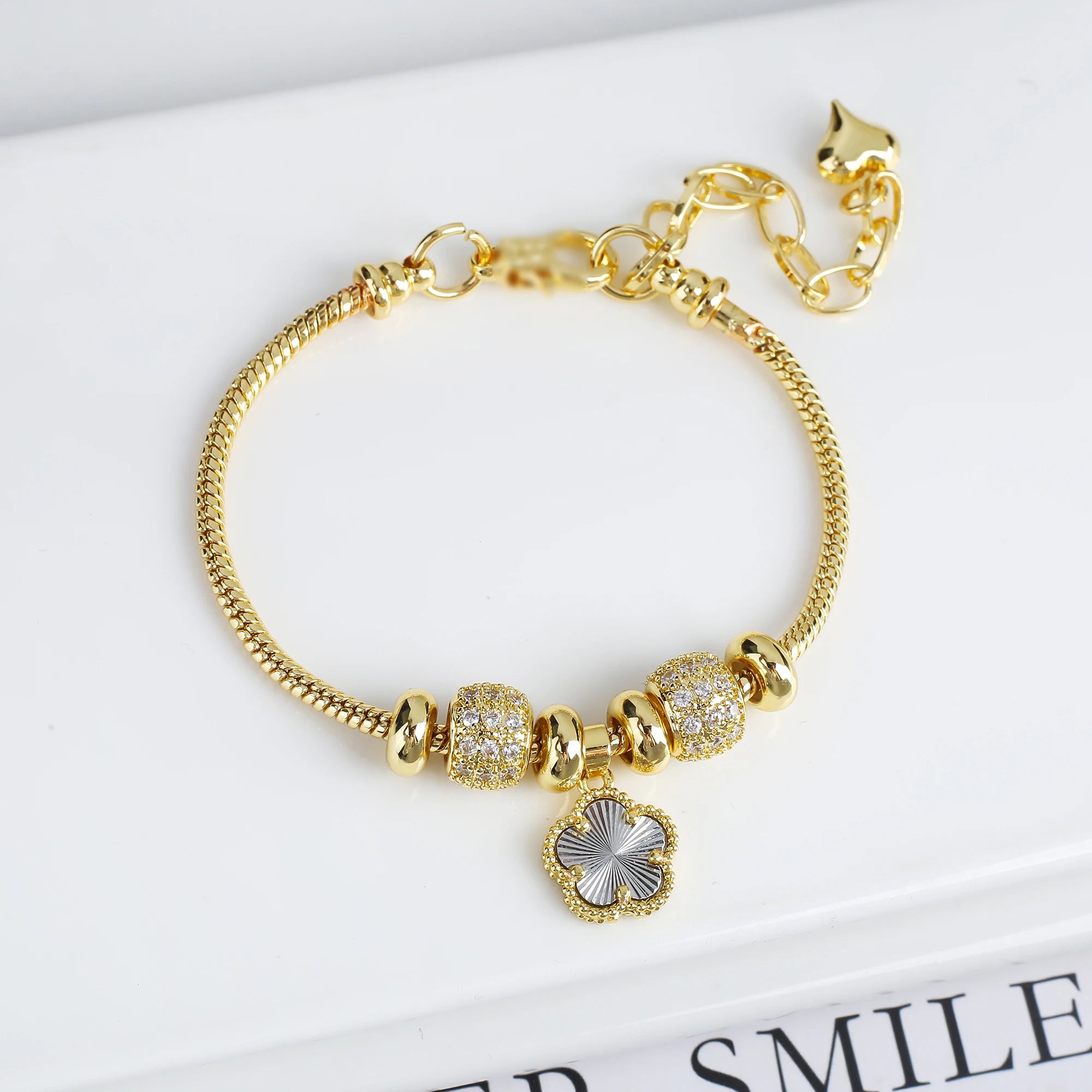 INS Hot Sale 10 Colors Natural Stone Five Leaf Flower Snake Bone Chain Bracelet Classic For Woman Clover Cz Ewelry Party Gift Qme Silver