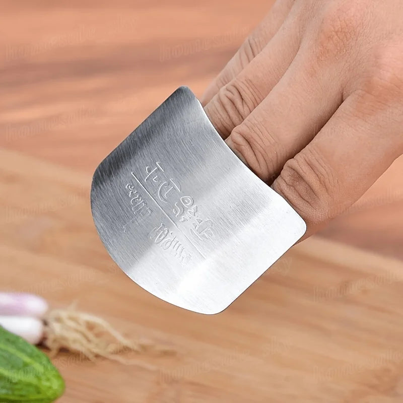 1pc,Stainless Steel Finger Protection Slice for Reusable Finger Safety in The Kitchen, Metal Finger Guard for Cutting Protection Qme