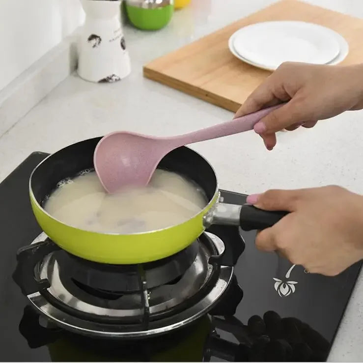 Tableware Wheat Straw Soup Ladle 4 Colors Long Handle Soup Rice Spoon Meal Dinner Scoops Kitchen Supplies Cooking Tool Qme