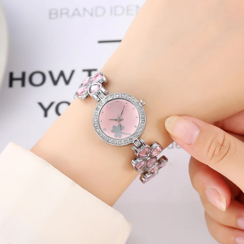 Four leaf clover point diamond women's bracelet watch women's casual gift watch jewelry women's watch Qme 3