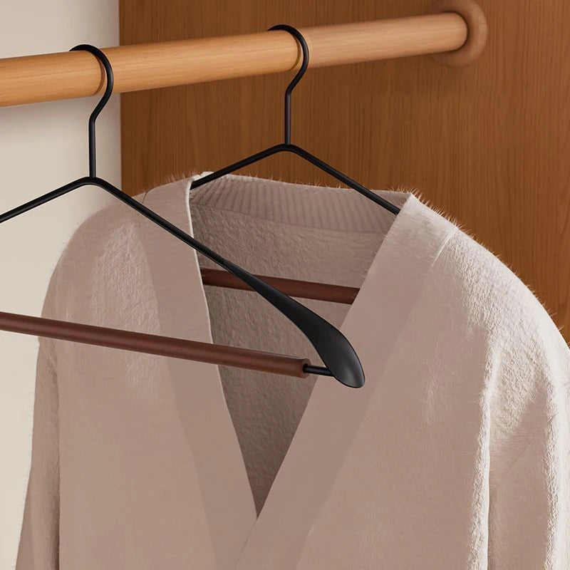 Iron Suit Hanger Seamless Non-slip Paint Metal Home Hotel Dry Wet Qme