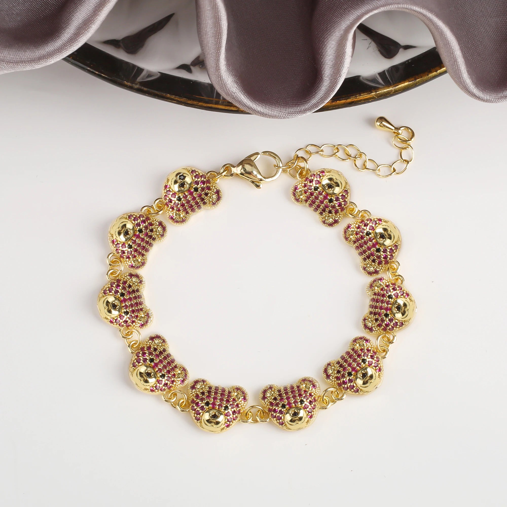 9 Colors Luxury Bear Shiny Zirconia Bracelet Classic Animal Adjustable Bracelet for Women Party Wedding Daily Wear Jewelry Gift Qme Red