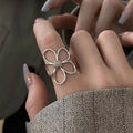 Rings for Fashion Women Charm Couple Minimalist Handmade Sense of Design Simple Big Opening Flower Ring Party Jewelry Gift Qme xiaohua resizable