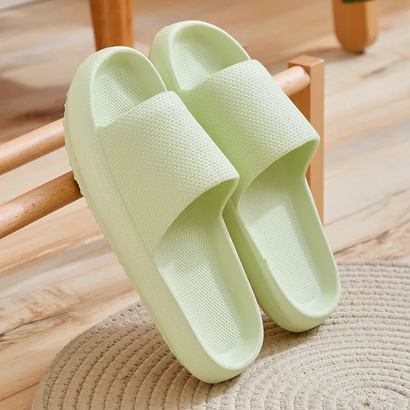 Women Thick Platform Cloud Slippers Eva Cfortable Non-Slip Home Slides Women Summer Lightweight Soft Sole Sandals Flip Flops Qme