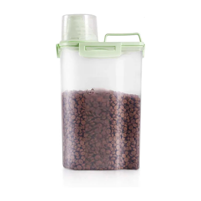 Pet food storage container with measuring cup, 2-liter cat and dog food storage container, suitable for small dogs and cats Qme green