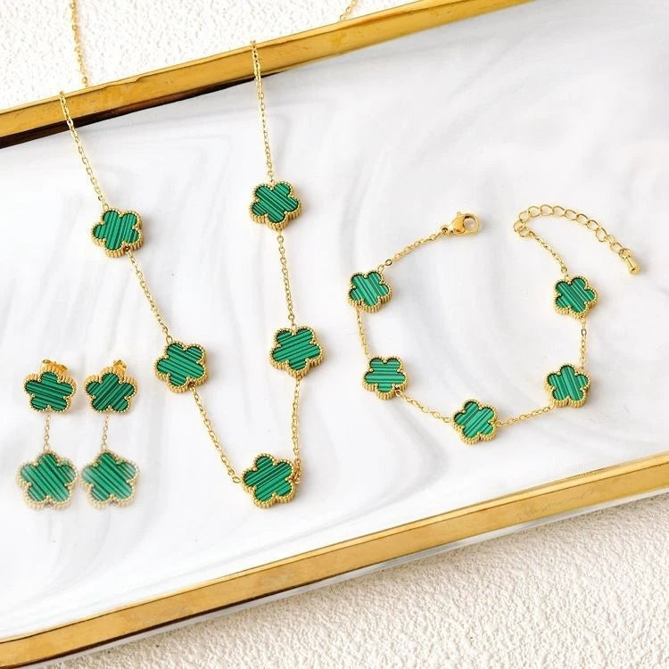 New Trend Five Leaf Flower Stainless Steel Jewelry Set Bracelet Necklace Earrings Classic for Woman Party Luxury Jewelry Clover Qme Jewelry Set 3