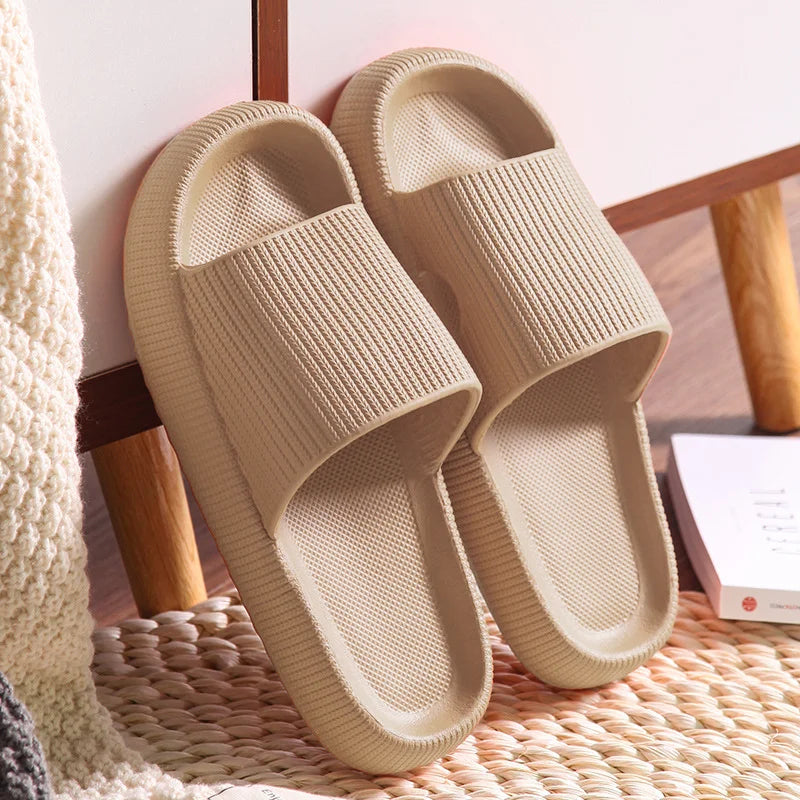 Women Thick Platform Cloud Slippers Eva Cfortable Non-Slip Home Slides Women Summer Lightweight Soft Sole Sandals Flip Flops Qme