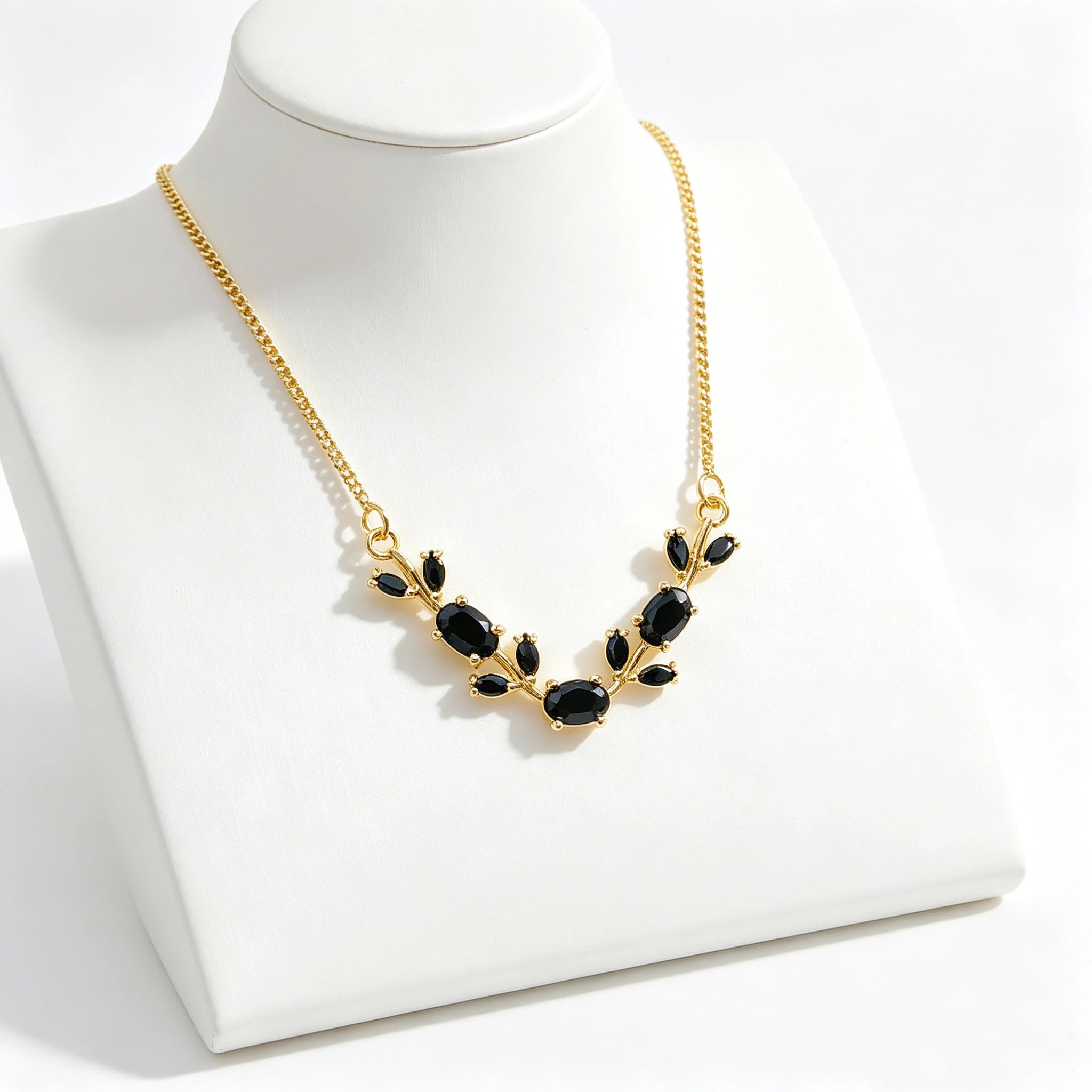 Light Luxury Pink Green Rhinestone Tulip Leaf Vine Flower Necklace Temperament Clavicle Chain Fashion Party Jewelry for Women Qme Black 45cm