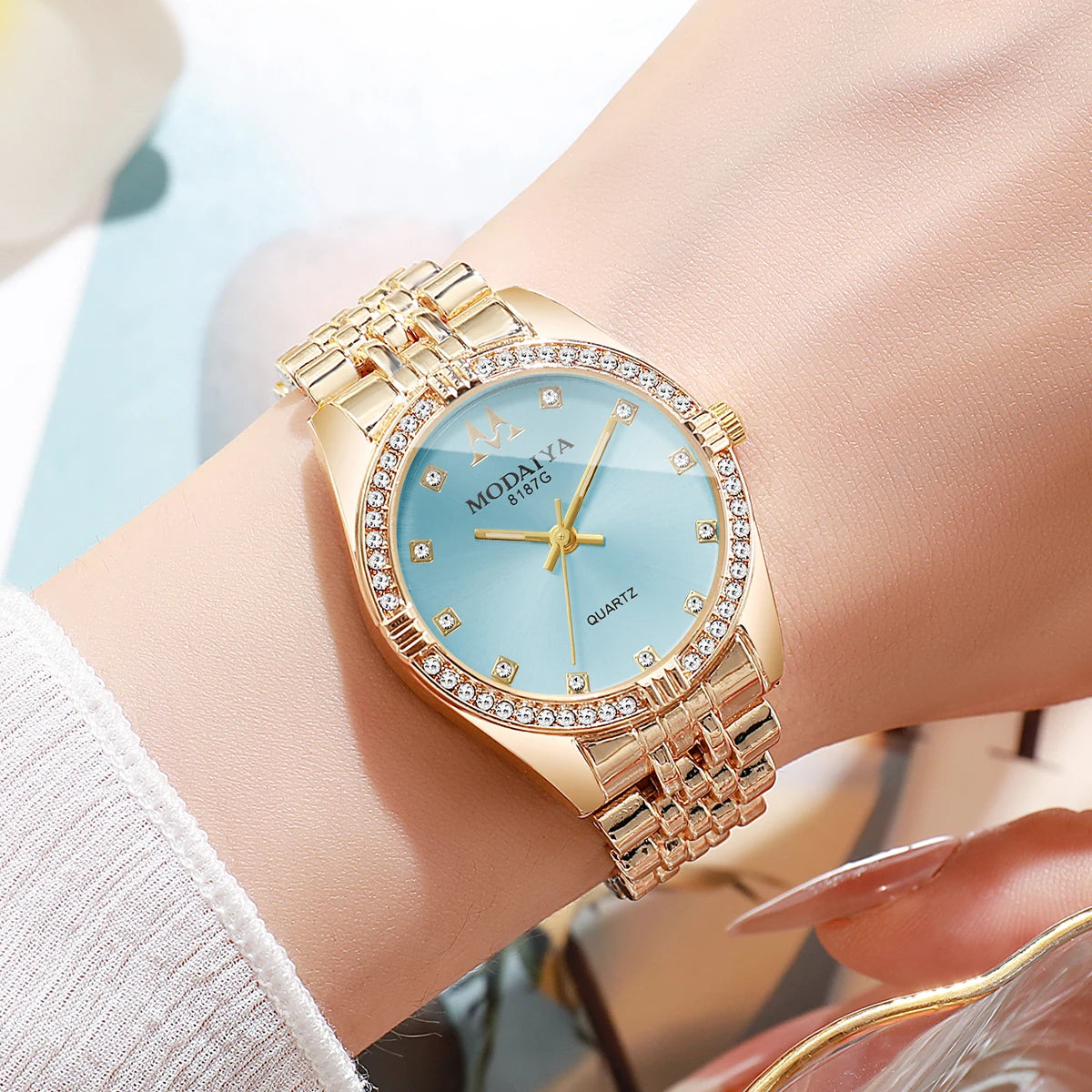 Luxury Women's Quartz Watch, Rose Gold Tone with Crystal Bezel, Light Blue Dial, Elegant Style Qme