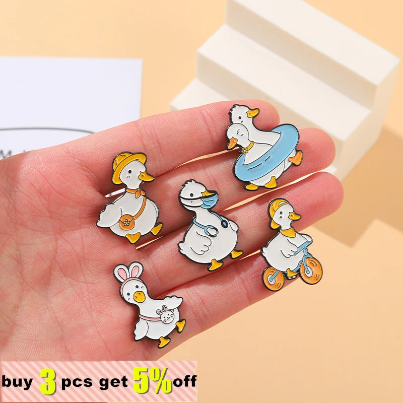 Cute Animal Enamel Pins Duck Goose Brooches Bicycle Doctor Metal Badges Lapel Clothes Funny Kids Friend Jewelry Gifts Wholesale Qme