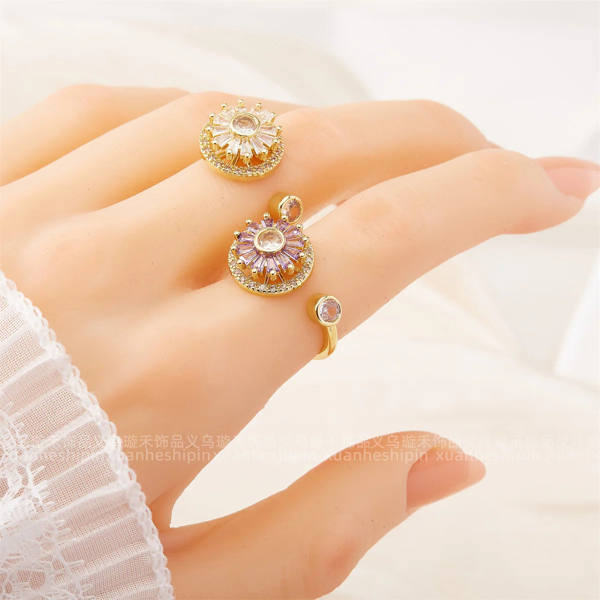 Fidget Spinner Ring Anxiety for Women Multiple Crystal Flower Eye Butterfly Animal Ring Rotate Anti Stress Wedding Jewerly Qme