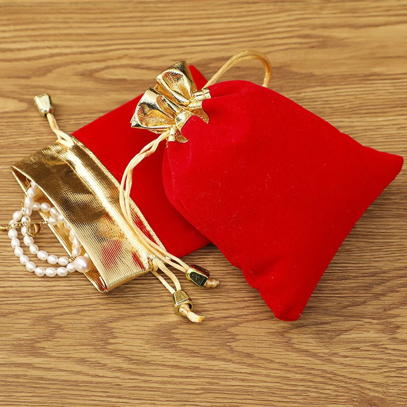 10pcs/lot Vintage Velvet Bag Gold Color Trim Drawstring Red Gift Bags Wedding Jewelry Packaging Pouches Qme