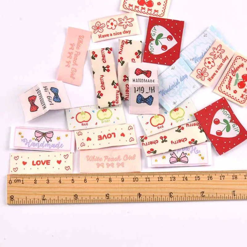 20pcs 18-53mm Assorted Cute Cherry Peach Fabric Labels, Handmade Sew On Tags for DIY Clothes Bags Crafts cp4301 Qme
