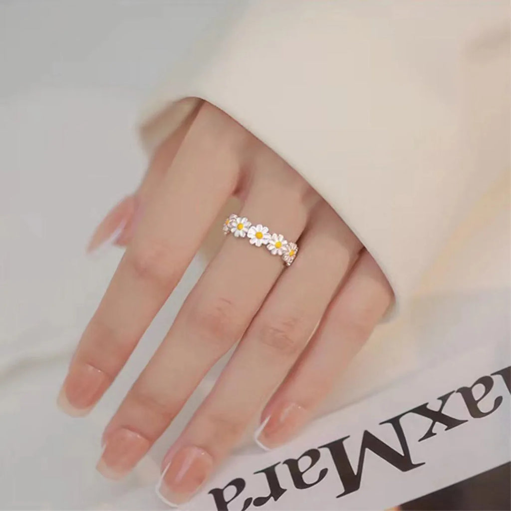 Vintage Daisy Flower Rings for Women Korean Style Adjustable Opening Finger Simple Ring Wedding Engagement Statement Jewelry Gif Qme