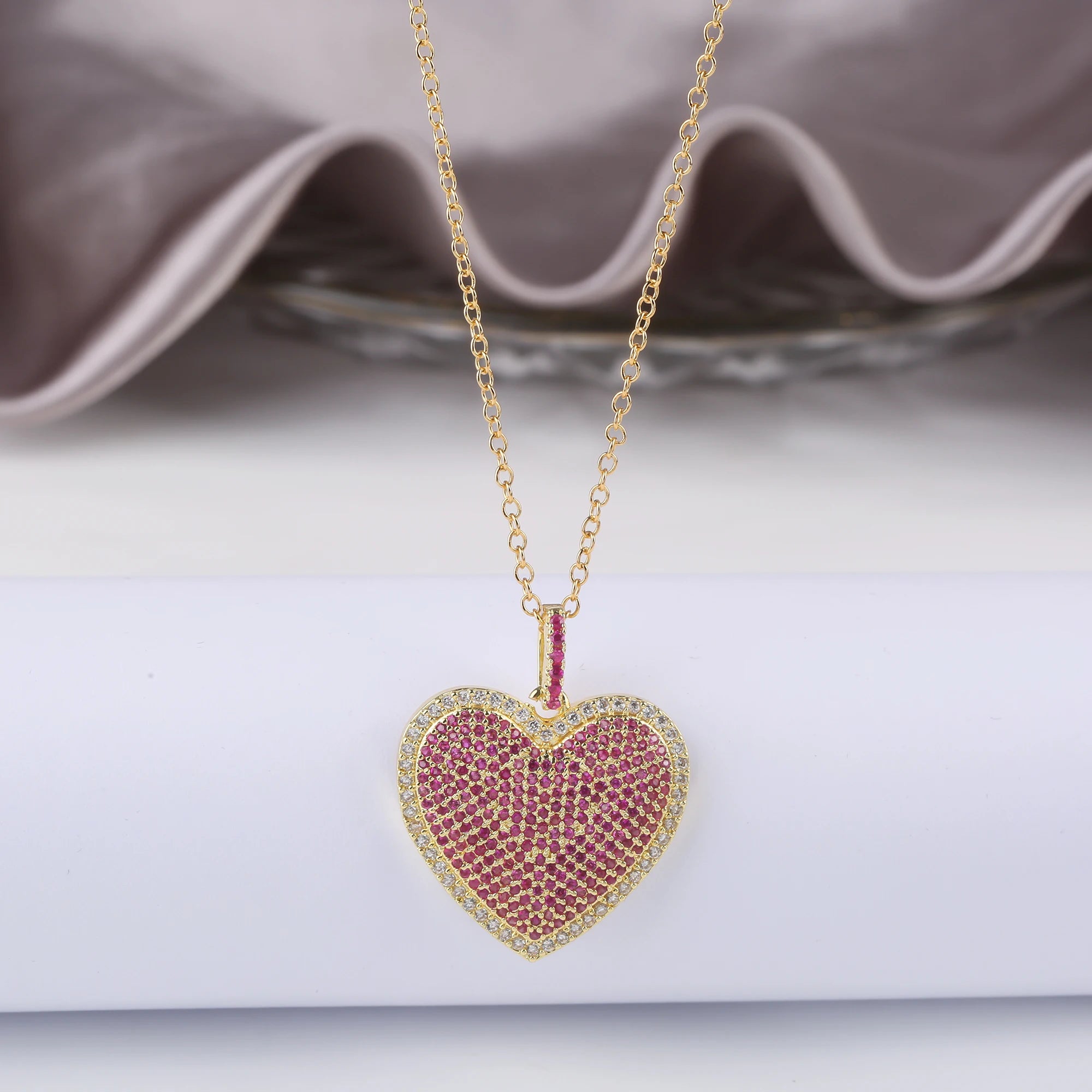 Fashion Luxury Heart Shape Cubic Zirconia Pendant Necklace Elegant for Woman Girl Party Wedding Jewellery Valentine's Day Gift Qme Red