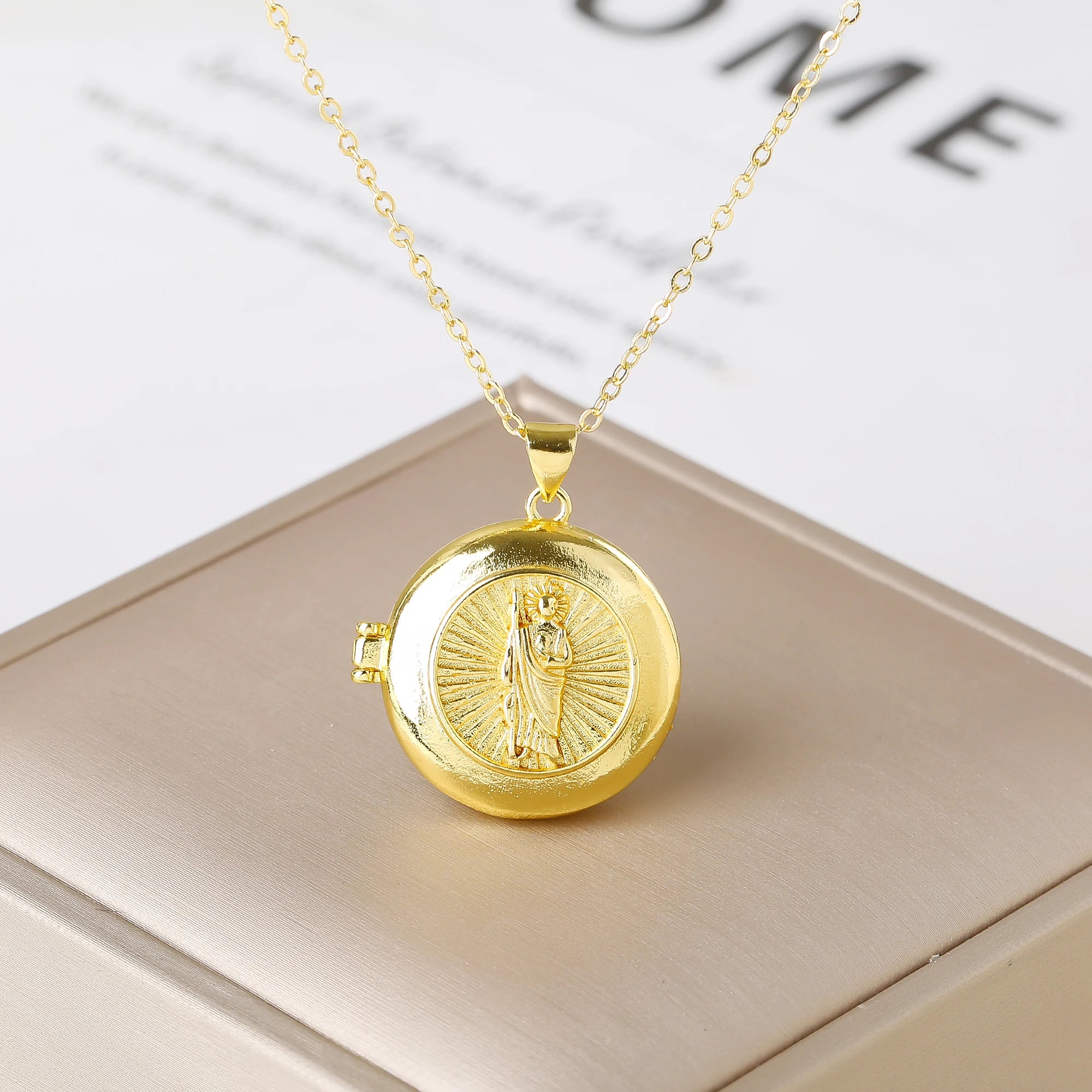 New Trendy Openable Religious Virgin Mary Saint Jude Zircon Photo Box Pendant Necklace for Female Male Daily Party Jewelry Qme 5