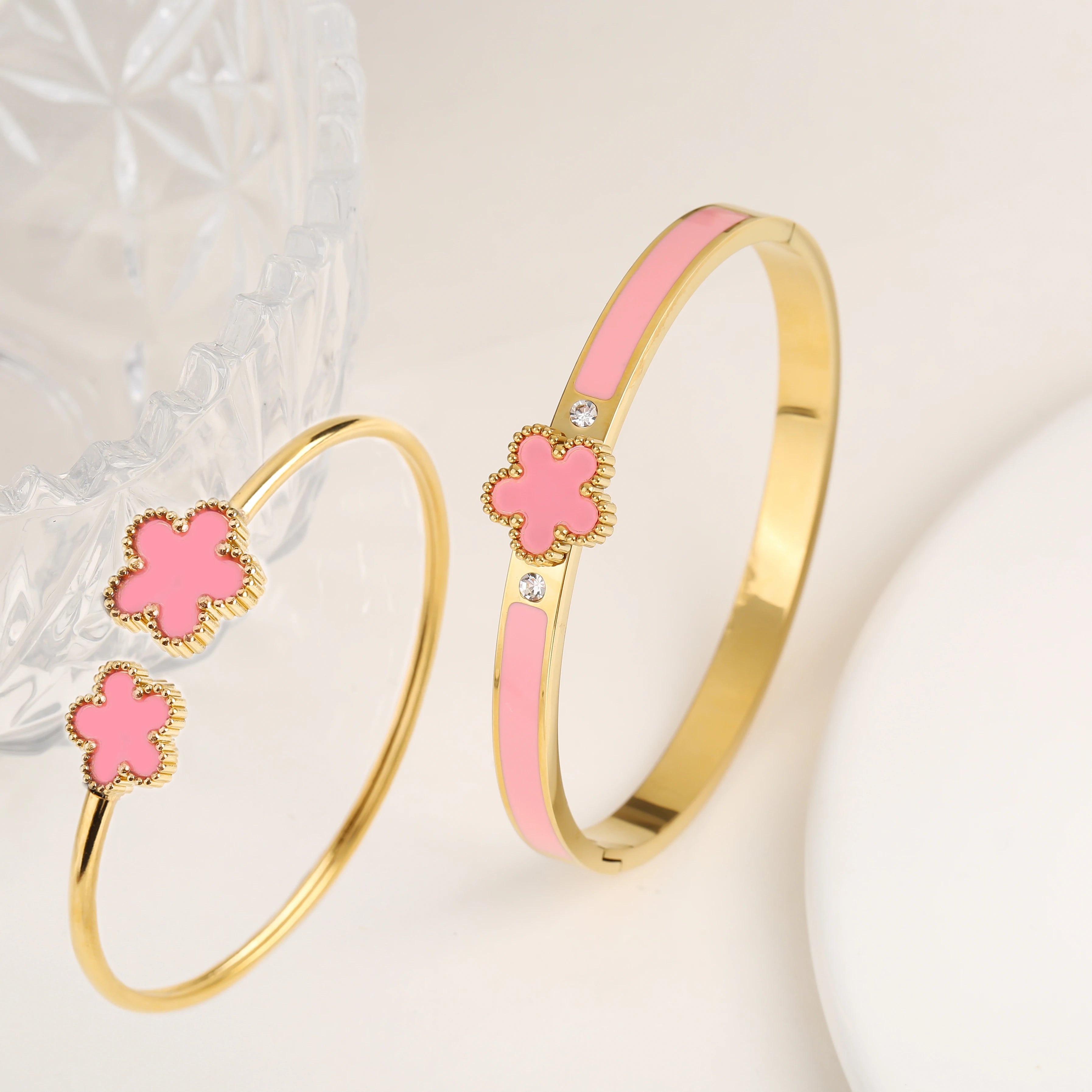 2pcs Gold Color Stainless Steel Five-Leaf Flower Bangle Simple For Woman Party Wedding Exquisite Wrist Jewelry Fine Clover Gift Qme 6